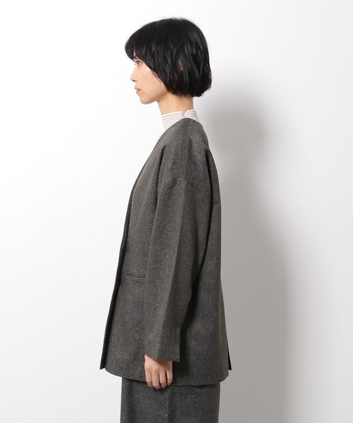 LAKOLE（ラコレ）の「カオチンツイルノーカラージャケット / LAKOLE（ノーカラージャケット・レディース・ダークブラウン/ブラウン/ライトベージュ・SMALL/MEDIUM）」の11枚目の写真
