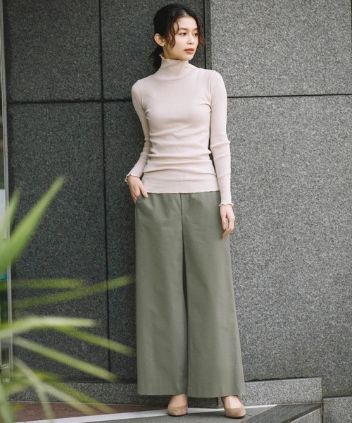Munich(ミューニック)の「ハイパワーストレッチ ワイドパンツ(セットアップ可)(その他パンツ・レディース・ブラック/ネイビー/カーキ/ナチュラル・S/M/XS)」の5枚目の写真