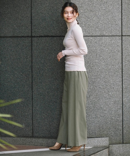 Munich(ミューニック)の「ハイパワーストレッチ ワイドパンツ(セットアップ可)(その他パンツ・レディース・ブラック/ネイビー/カーキ/ナチュラル・S/M/XS)」の6枚目の写真