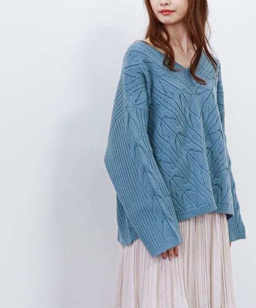 archives(アルシーヴ)の「Vネックケーブルニットプルオーバー(ニット/セーター・レディース・ブルー/アイボリー/ミント・MEDIUM)」の1枚目の写真