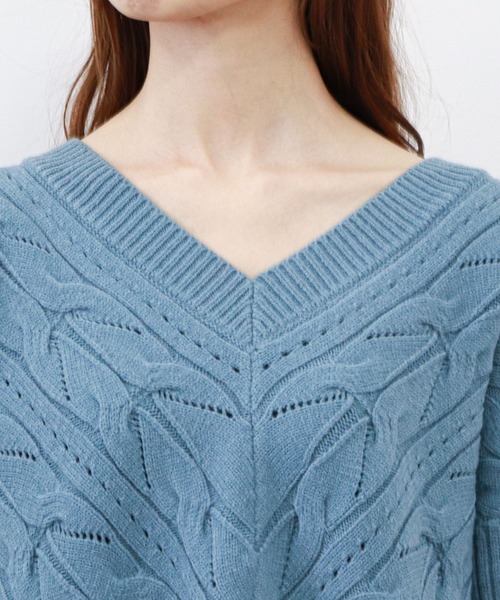 archives(アルシーヴ)の「Vネックケーブルニットプルオーバー(ニット/セーター・レディース・ブルー/アイボリー/ミント・MEDIUM)」の19枚目の写真