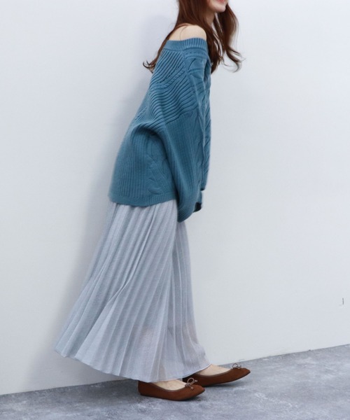 archives(アルシーヴ)の「Vネックケーブルニットプルオーバー(ニット/セーター・レディース・ブルー/アイボリー/ミント・MEDIUM)」の6枚目の写真