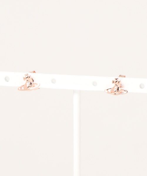Vivienne Westwood（ヴィヴィアンウエストウッド）の「62010014/LORELEI STUD EARRINGS（ピアス（両耳用）・レディース・ブラック/ピンク/シルバー/ゴールド・FREE）」の2枚目の写真