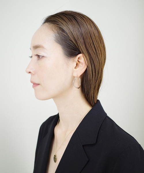 ANNIKA INEZ アニカイネズ ピアス 両耳 新品未使用 ANNIKA INEZ アニカイネズ フープピアス Sloping Hinge Hoops