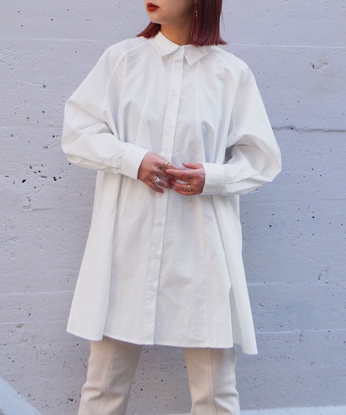 179/WG（イチナナキュウダブルジー）の「ラグランフレアチュニックブラウス（シャツ/ブラウス・レディース・グリーン/オフホワイト/カーキ・MEDIUM）」の2枚目の写真