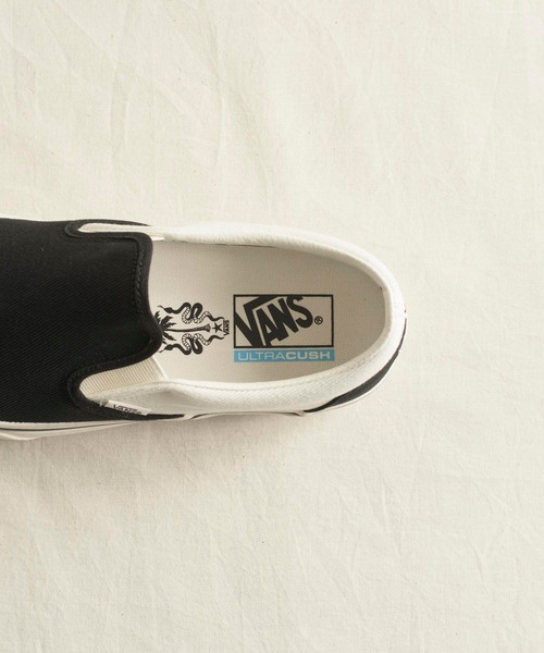 And A(アンドエー)の「VANS ヴァンズ / SLIP-ON PLATFORM SF プラットフォーム スター刺繍スリッポン サーフ / VN0A3MVC4XY(スリッポン・メンズ・ブラック×ホワイト・28cm/27.5cm/27cm/26.5cm/26cm)」の9枚目の写真