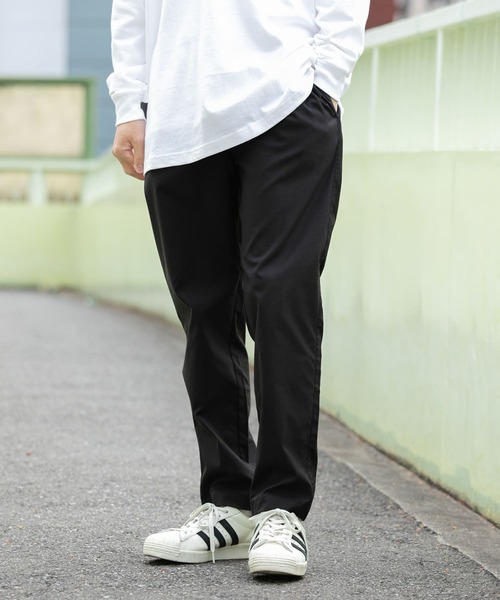 ITEMS URBANRESEARCH（アイテムズ アーバンリサーチ）の「【セットアップ着用可能】ナイロンストレッチタイプライターEASYパンツ（その他パンツ・メンズ・ベージュ/ブラック/グレー・LARGE/MEDIUM）」の2枚目の写真
