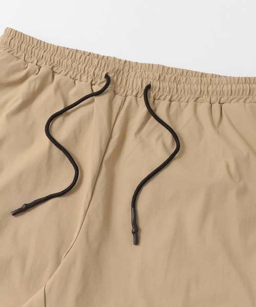 ITEMS URBANRESEARCH（アイテムズ アーバンリサーチ）の「【セットアップ着用可能】ナイロンストレッチタイプライターEASYパンツ（その他パンツ・メンズ・ベージュ/ブラック/グレー・LARGE/MEDIUM）」の7枚目の写真