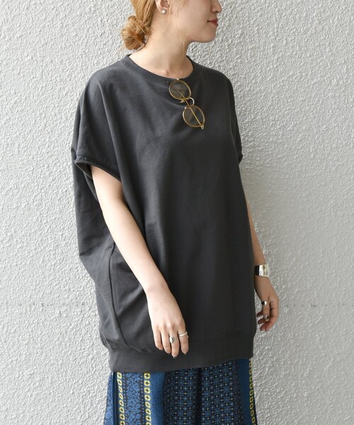 SHIPS any(シップス エニィ)の「SHIPS any: ミニ裏毛 コクーン プルオーバー〈UVカット〉(Tシャツ/カットソー・レディース・チャコールグレー/ホワイト/レンガ・ONE SIZE)」の2枚目の写真