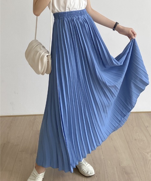 ABITOKYO（アビトーキョー）の「マキシ丈プリーツロングスカート（スカート・レディース・ベージュ/ブルー・FREE）」の5枚目の写真