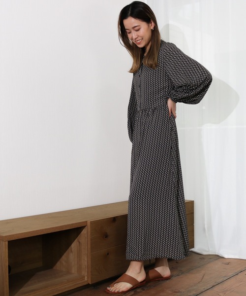 Per sist ence（パーシエンス）の「Per sist ence/パーシエンス　幾何学プリントワンピース（ワンピース・レディース・オフホワイト/モカ/カーキ/ブラック・FREE）」の15枚目の写真