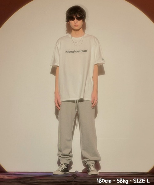 NICE GHOST CLUB(ナイスゴーストクラブ)の「『NICE GHOST CLUB/ナイスゴーストクラブ』TYPO LOGO TEE/ブランド英字ロゴプリント 半袖Tシャツ(Tシャツ/カットソー・レディース・ブラック/ホワイト・L/M)」の3枚目の写真