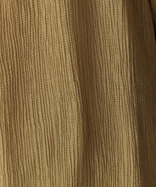 LOWRYS FARM（ローリーズファーム）の「プリーツスクエアブラウス５Ｓ　949199（シャツ/ブラウス・レディース・オフホワイト/ブラック/イエロー/ブラウン/ネイビー・FREE）」の9枚目の写真