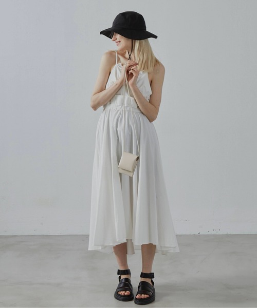 J1U by LA BELLE ETUDE(ジユウバイラベルエチュード)の「フリルデザインキャミワンピース(ワンピース・レディース・ホワイト/ブラック/ピンク・FREE)」の19枚目の写真