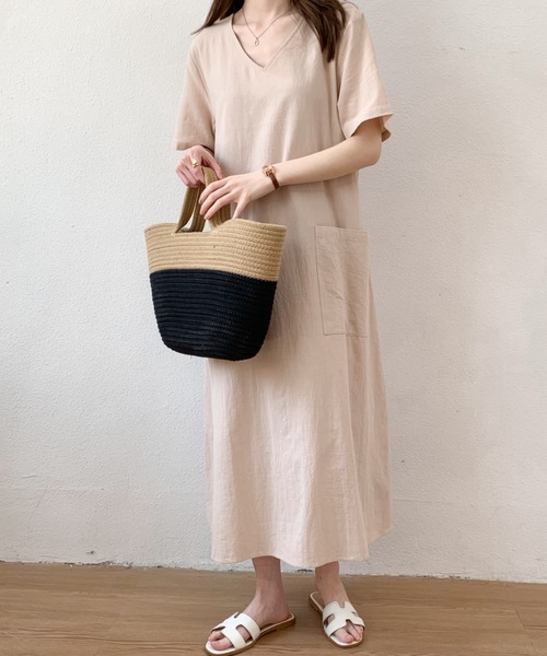 ABITOKYO(アビトーキョー)の「リネンライクVネックロングワンピース(ワンピース・レディース・ブラック/ベージュ/ピンク/グレー/ブラウン/オレンジ/イエロー/グリーン/ネイビー・M/L/XL)」の21枚目の写真