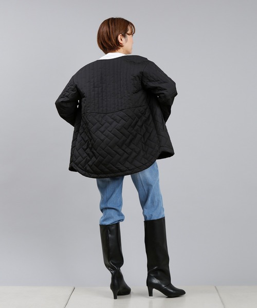 DouDou（ドゥドゥ）の「【WEB限定】パターンミックスキルティングハーフジャケット（ノーカラーコート・レディース・ライトグレー/ブラック・FREE）」の6枚目の写真