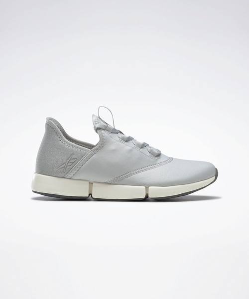 Reebok（リーボック）の「デイリーフィット AP / DailyFit AP（スニーカー・レディース・ライトグレー/ブラック×シルバー/ベージュ・25.5cm/22.5cm/24.0cm/25.0cm/22.0cm/23.0cm/24.5cm/23.5cm/26.0cm）」の13枚目の写真