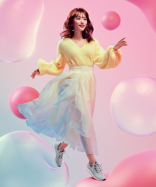 Reebok（リーボック）の「デイリーフィット AP / DailyFit AP（スニーカー・レディース・ライトグレー/ブラック×シルバー/ベージュ・25.5cm/22.5cm/24.0cm/25.0cm/22.0cm/23.0cm/24.5cm/23.5cm/26.0cm）」の4枚目の写真