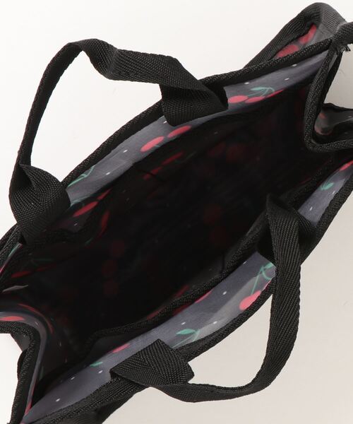 SAC（サック）の「オリジナルプリントメッシュマルチポーチセット  Happy&Sac（ハンドバッグ・レディース・アイボリー/ベージュ/ブラック/ネイビー・FREE）」の8枚目の写真