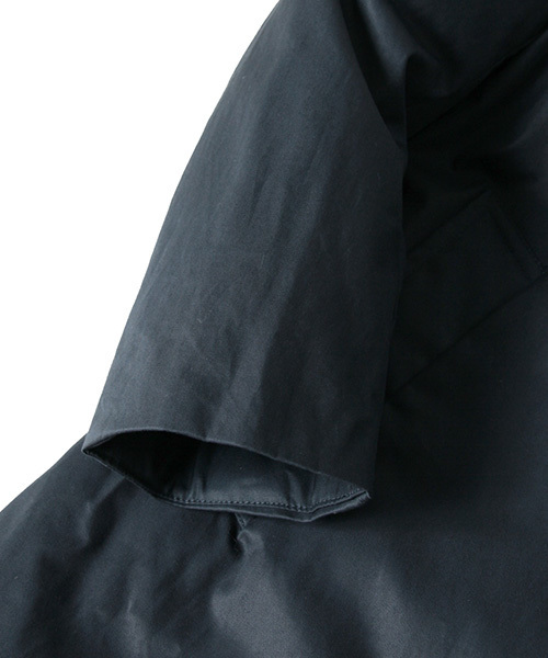 URBAN RESEARCH(アーバンリサーチ)の「NANGA×URiD SOUTIEN COLLAR DOWN COAT(ダウンジャケット/コート・メンズ・ブラック/ネイビー/ベージュ・MEDIUM/LARGE)」の20枚目の写真