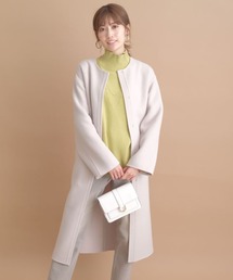 Apuweiser-riche（アプワイザーリッシェ）の「ノーカラーリバーコート