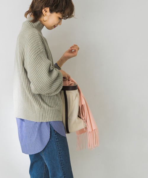 URBAN RESEARCH(アーバンリサーチ)の「【WEB限定】ボトルネックリブニット(ニット/セーター・レディース・チャコールグレー/ミント/モカ/パープル系その他/ライトベージュ・FREE)」の16枚目の写真