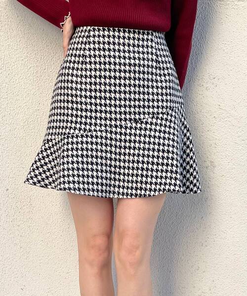 MAJESTIC LEGON（マジェスティックレゴン）の「アシメマーメイドミニスカパン（その他パンツ・レディース・ブラウン系その他2/グレー系その他/ブラック系その他/ブラック・SMALL/MEDIUM）」の3枚目の写真