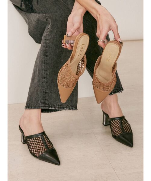 EVRIS(エヴリス)の「ポインテッドメッシュパンプス(パンプス・レディース・ブラック/ブラウン・MEDIUM/LARGE/SMALL)」の3枚目の写真