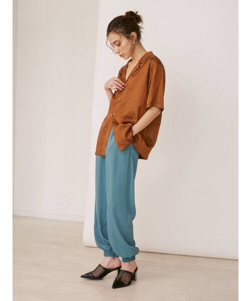 EVRIS(エヴリス)の「ポインテッドメッシュパンプス(パンプス・レディース・ブラック/ブラウン・MEDIUM/LARGE/SMALL)」の8枚目の写真