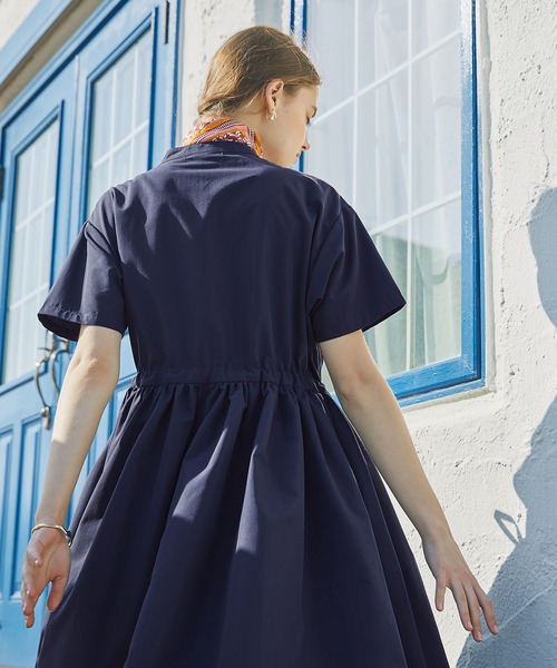 PURIL（ピュリル）の「【PURIL】スタンドカラー2wayウェストリボン付き 半袖ゆるシャツワンピース（シャツワンピース・レディース・ベージュ/ネイビー/ブルー・S/M）」の17枚目の写真