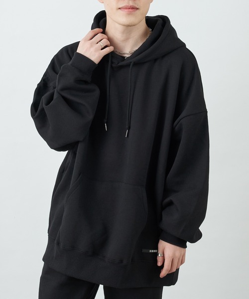 COLONY 2139(コロニートゥーワンスリーナイン)の「シリコンワッペンつき裏起毛BIGパーカー【セットアップ可能】(パーカー・メンズ・ライトグレー/ブルー/チャコールグレー/カーキ/ブラック・MEDIUM/X-LARGE/LARGE)」の1枚目の写真