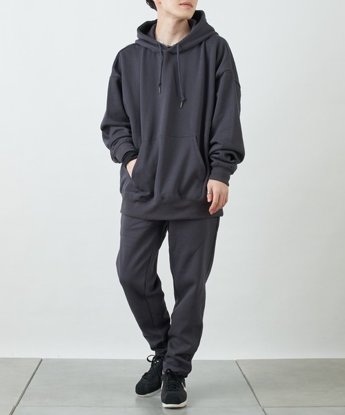 COLONY 2139(コロニートゥーワンスリーナイン)の「シリコンワッペンつき裏起毛BIGパーカー【セットアップ可能】(パーカー・メンズ・ライトグレー/ブルー/チャコールグレー/カーキ/ブラック・MEDIUM/X-LARGE/LARGE)」の17枚目の写真