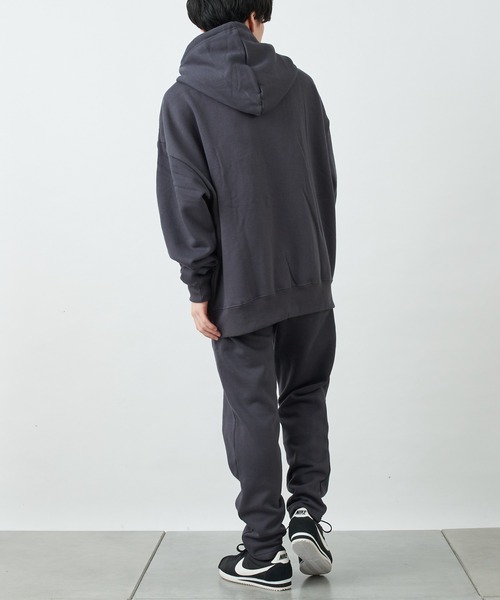 COLONY 2139(コロニートゥーワンスリーナイン)の「シリコンワッペンつき裏起毛BIGパーカー【セットアップ可能】(パーカー・メンズ・ライトグレー/ブルー/チャコールグレー/カーキ/ブラック・MEDIUM/X-LARGE/LARGE)」の19枚目の写真