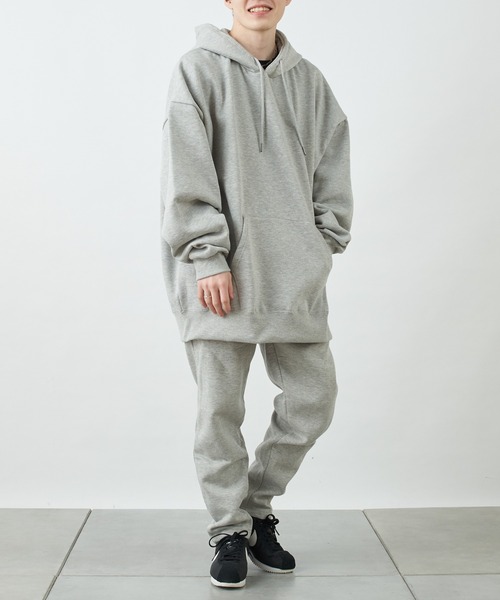 COLONY 2139(コロニートゥーワンスリーナイン)の「シリコンワッペンつき裏起毛BIGパーカー【セットアップ可能】(パーカー・メンズ・ライトグレー/ブルー/チャコールグレー/カーキ/ブラック・MEDIUM/X-LARGE/LARGE)」の20枚目の写真