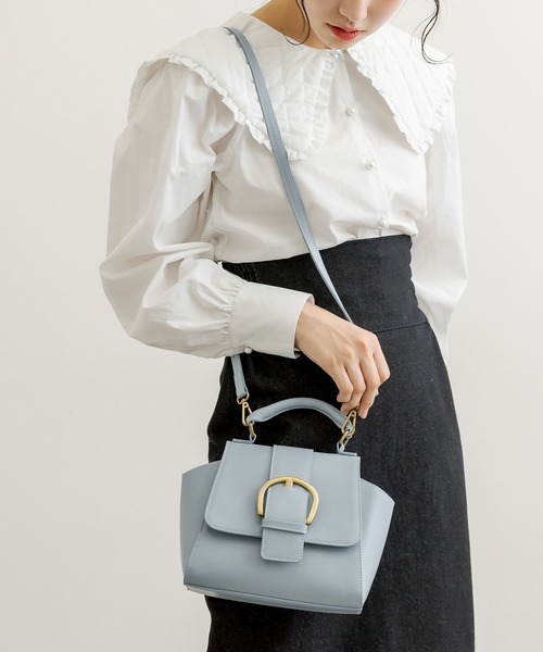 OLIVE des OLIVE(オリーブデオリーブ)の「ビッグバックルショルダー(ショルダーバッグ・レディース・オフホワイト/アイボリー/サックスブルー/ダークブラウン/キャメル・FREE)」の4枚目の写真