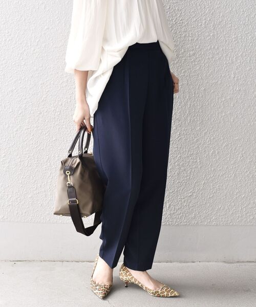 SHIPS（シップス）の「〈手洗い可能〉バックゴムウエストパンツ◆（その他パンツ・レディース・ベージュ/ネイビー・36/38）」の12枚目の写真