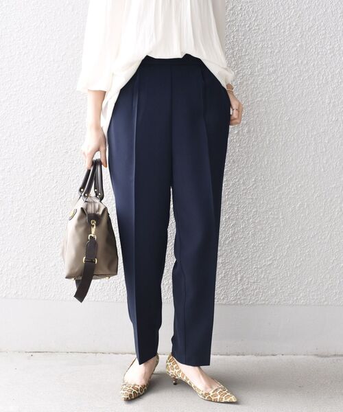 SHIPS（シップス）の「〈手洗い可能〉バックゴムウエストパンツ◆（その他パンツ・レディース・ベージュ/ネイビー・36/38）」の5枚目の写真