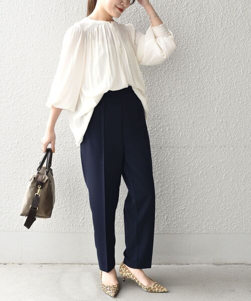 SHIPS（シップス）の「〈手洗い可能〉バックゴムウエストパンツ◆（その他パンツ・レディース・ベージュ/ネイビー・36/38）」の21枚目の写真