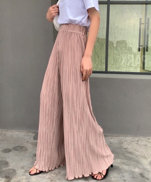 Diosfront（ディオスフロント）の「裾メロウプリーツワイドパンツ（その他パンツ・レディース・ベージュ/グリーン/チャコールグレー/ピンク・M/L）」の8枚目の写真
