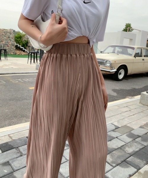 Diosfront（ディオスフロント）の「裾メロウプリーツワイドパンツ（その他パンツ・レディース・ベージュ/グリーン/チャコールグレー/ピンク・M/L）」の13枚目の写真