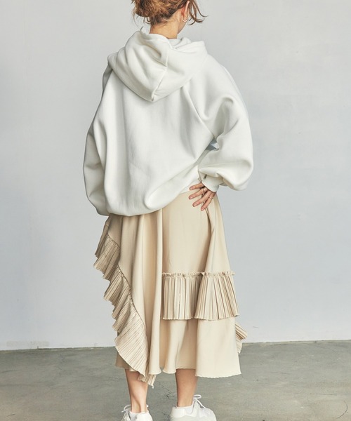 toucher du brise（トゥシェドブリーズ）の「【華やかなボリューム】フリル切替スカート（スカート・レディース・オフホワイト/ブラック/ブラウン・M）」の7枚目の写真