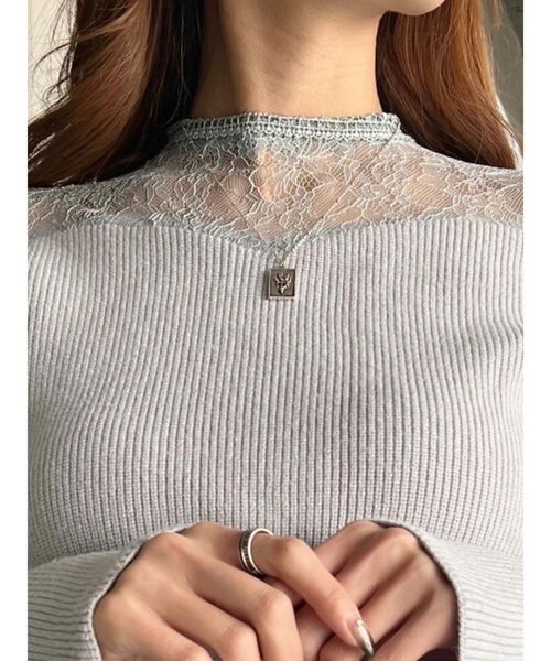 EATME（イートミー）の「クロスローズプレートネックレス（ネックレス・レディース・ブラック/シルバー・FREE）」の4枚目の写真