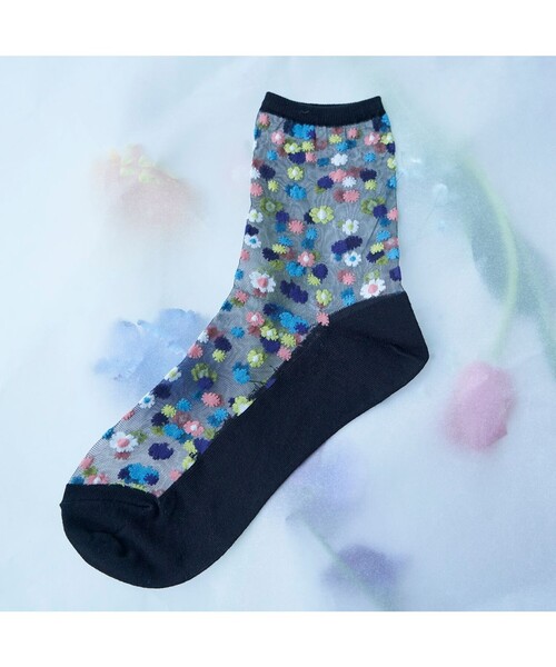 ANEVER（アンエバー）の「【SEDUM】ソックス IN フラワーポーチ（ソックス/靴下・レディース・ホワイト系/ブラック系・F）」の2枚目の写真