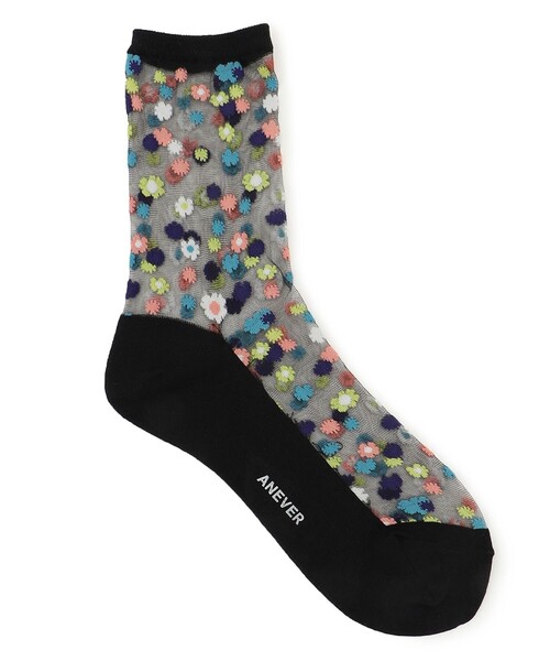 ANEVER（アンエバー）の「【SEDUM】ソックス IN フラワーポーチ（ソックス/靴下・レディース・ホワイト系/ブラック系・F）」の4枚目の写真