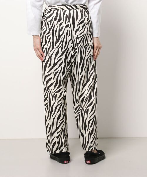 VENCEEXCHANGE（ヴァンスエクスチェンジ）の「【セットアップ可能】とろみジョーゼットバルーンパンツ　　イージーパンツ/ワイドパンツ/SETUP/（その他パンツ・メンズ・チャコールグレー/ブラック/オフホワイト/グリーン・M/L）」の6枚目の写真