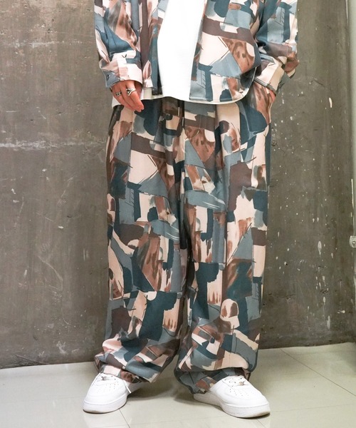 VENCEEXCHANGE（ヴァンスエクスチェンジ）の「【セットアップ可能】とろみジョーゼットバルーンパンツ　　イージーパンツ/ワイドパンツ/SETUP/（その他パンツ・メンズ・チャコールグレー/ブラック/オフホワイト/グリーン・M/L）」の9枚目の写真