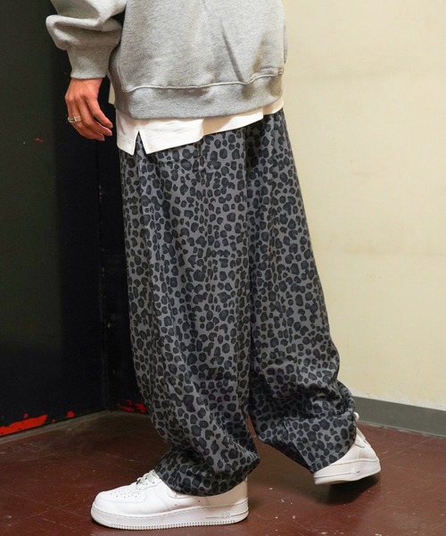 VENCEEXCHANGE（ヴァンスエクスチェンジ）の「【セットアップ可能】とろみジョーゼットバルーンパンツ　　イージーパンツ/ワイドパンツ/SETUP/（その他パンツ・メンズ・チャコールグレー/ブラック/オフホワイト/グリーン・M/L）」の16枚目の写真