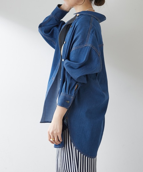 SHENERY（シーナリー）の「テンセルライクBIGデニムシャツ（シャツ/ブラウス・レディース・ライトブルー/ブルー・FREE）」の19枚目の写真