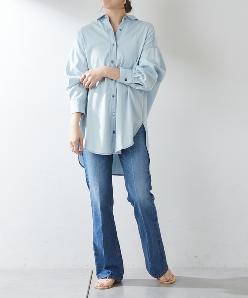 SHENERY（シーナリー）の「テンセルライクBIGデニムシャツ（シャツ/ブラウス・レディース・ライトブルー/ブルー・FREE）」の9枚目の写真