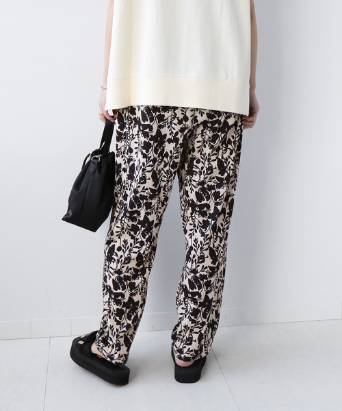 JOURNAL STANDARD relume（ジャーナルスタンダード　レリューム）の「バイカラーフラワーイージーパンツ（その他パンツ・レディース・ブラック/ブラウン/ナチュラル・FREE）」の18枚目の写真